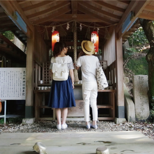 恋の水神社