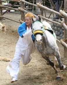 半月七社神社おまんと祭り