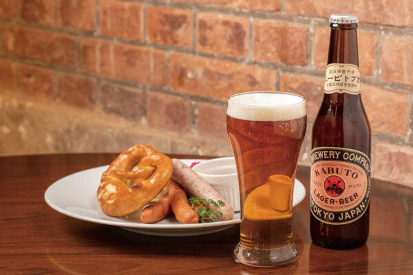 カフェ＆ビアホール「リ・ブリック」